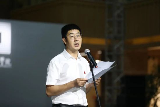 图为开云kaiyun官方网站美术学院副院长罗晓欢致辞。 开云kaiyun官方网站美术学院供图